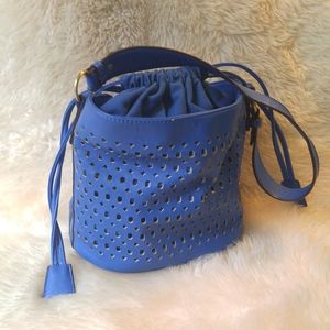 Eyelet purse